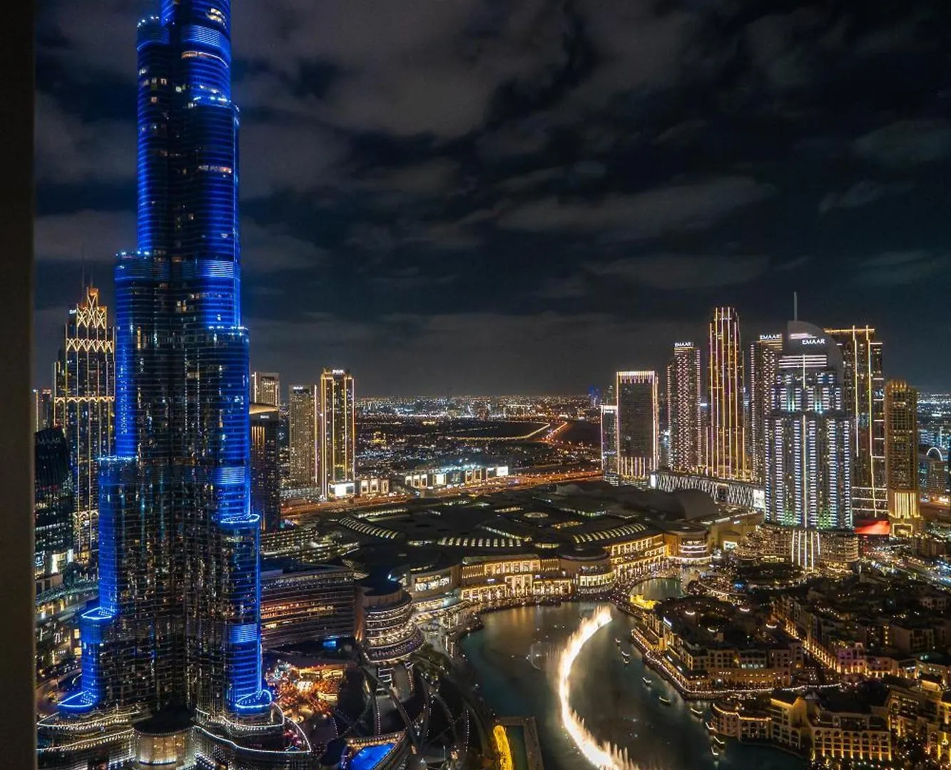 Venetian - Chill In 2Br Insane Burj Views & Luxe Massage Chair Dubai Apartment