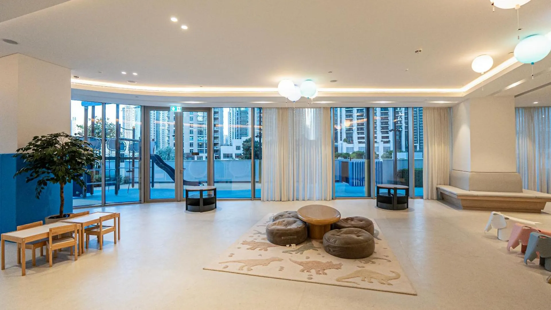 Venetian - Chill In 2Br Insane Burj Views & Luxe Massage Chair Dubai