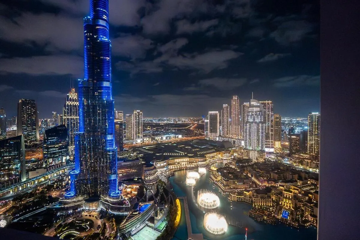 Venetian - Chill In 2Br Insane Burj Views & Luxe Massage Chair Dubai Apartment